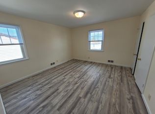 206 Roberts Ave, Yonkers, NY 10703
