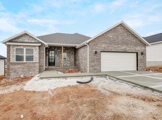 1303 W Ragweed Ct, Ozark, MO 65721