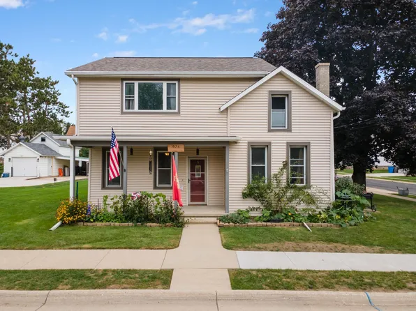 924 Cleveland St, Watertown, WI 53098
