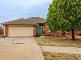 2405 Broadwell Oaks Dr, Norman, OK 73071