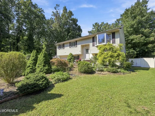 646 Salem Avenue, Franklinville, NJ 08322