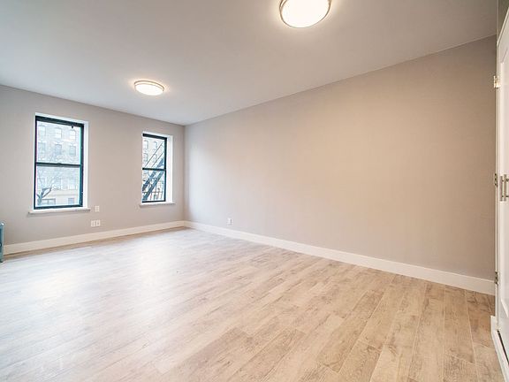 5th image of 561 Lenox Ave #10B