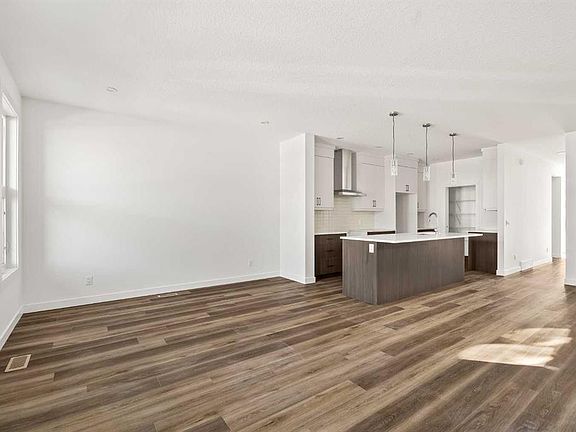4th image of 1133 E Chinook Gate Bay SW