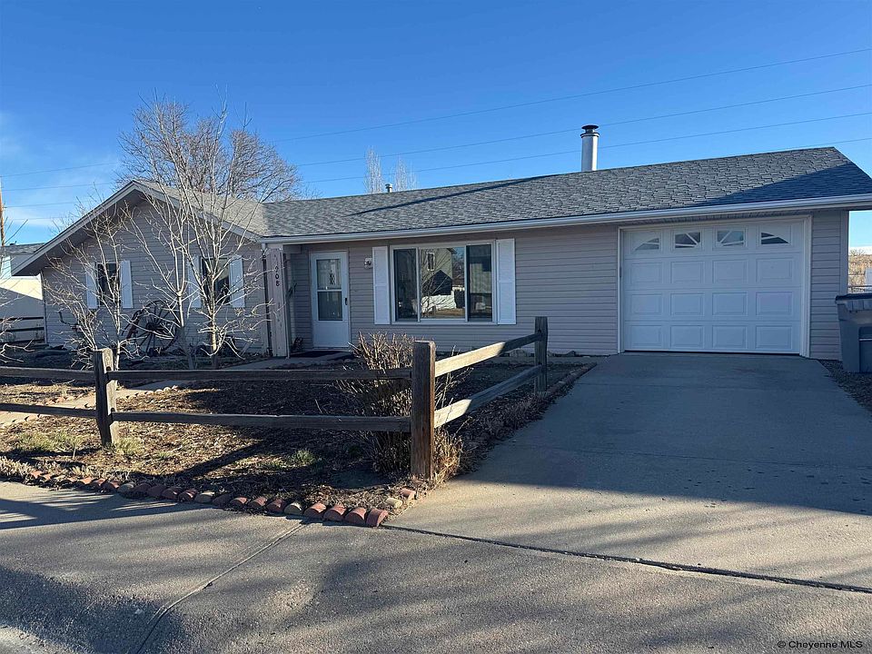 1st image of 908 18th St