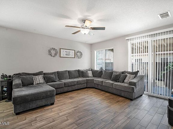 4th image of 3056 Janine Ave