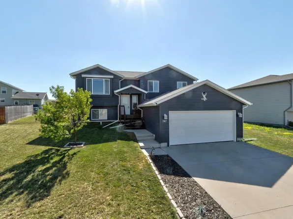747 Bear Tooth Ct, Box Elder, SD 57719