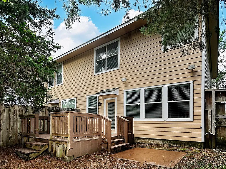 102 Blue Creek Ct — Photo 21