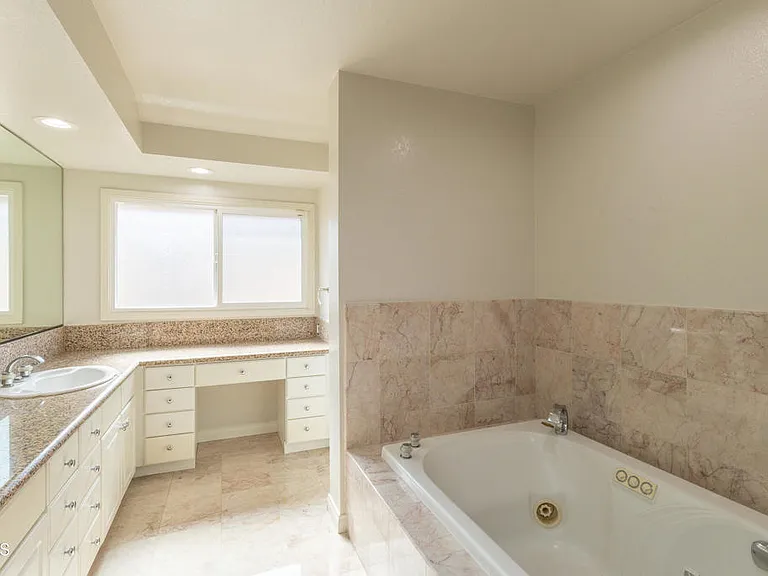 1212 Arno Dr — Photo 30
