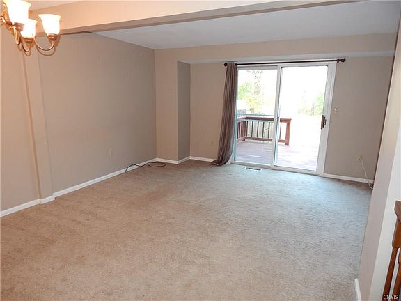 3rd image of 4365 Heritage Dr
