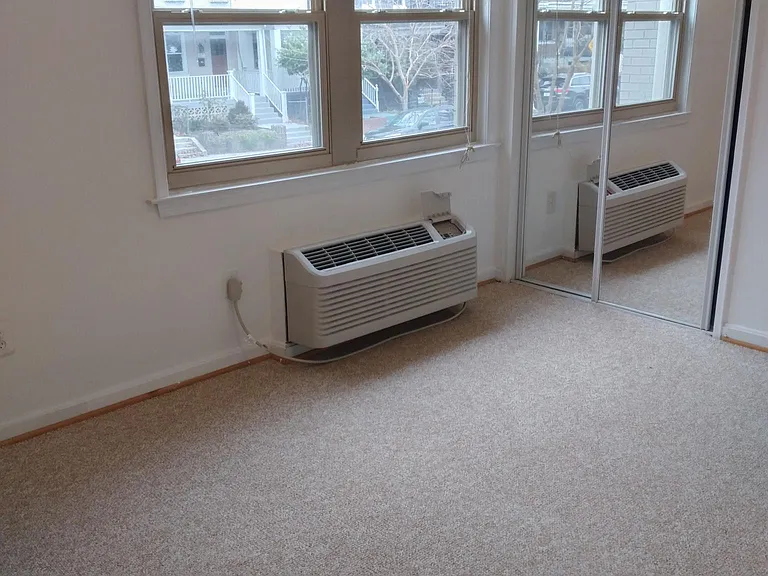 610 Longfellow St NW #306 — Photo 6