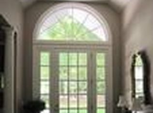 510 Island Cir E, Saint Helena Island, SC 29920