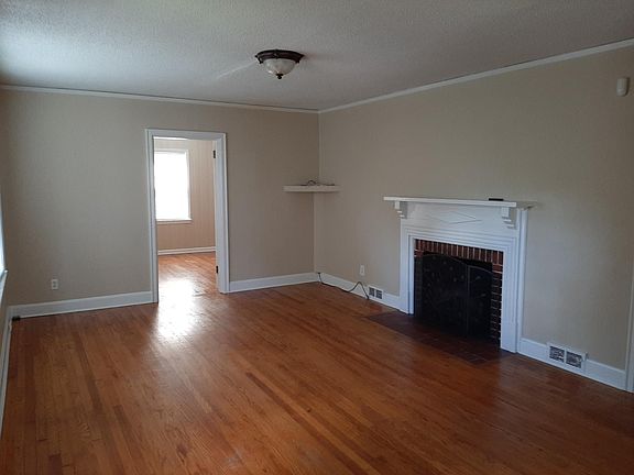 4th image of 6757 Glenbury Dr