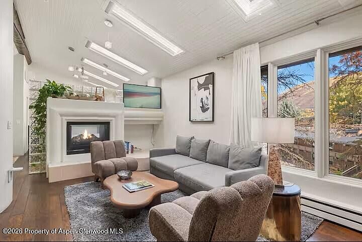 1st image of 107 Aspen Mountain Rd #9