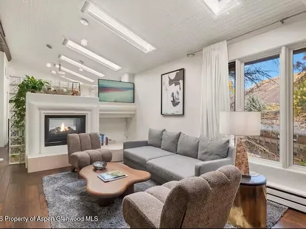 107 Aspen Mountain Rd #9, Aspen, CO 81611