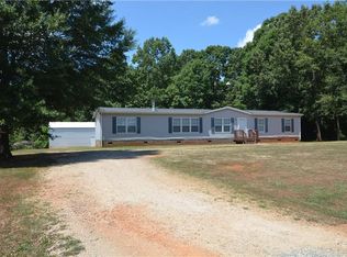 1394 E Maiden Rd, Maiden, NC 28650