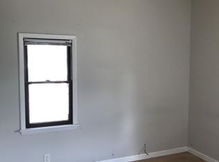 2516 NW 8th St APT 2, Lincoln, NE 68521