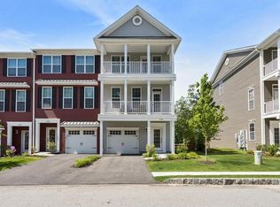 126 Warrington Round, Danbury, CT 06810