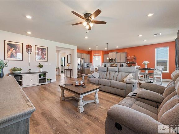 5th image of 101 Cloud Berry Ct