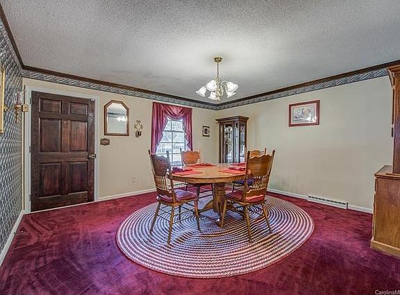 3rd image of 316 Stonehaven Ln
