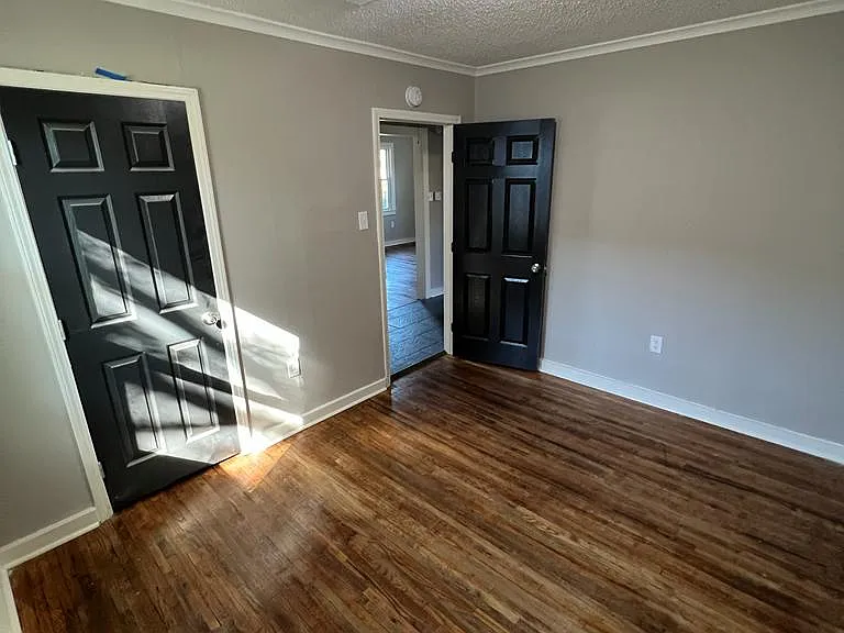 808 Josephine St — Photo 5