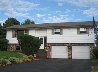 1301 Fairway Dr E, Ladysmith, WI 54848