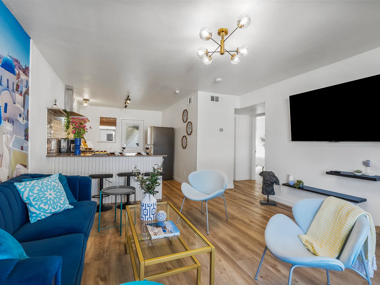 2 bed, $2,600 — Photo 3