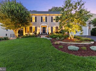 9923 Bagpipe Ct, Bristow, VA 20136