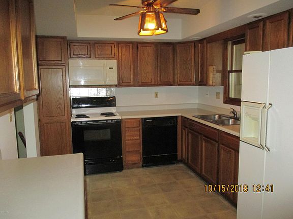 3rd image of 174 Westwood Dr