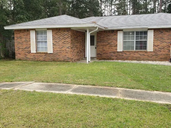 828 Meadow Ln, Fort Walton Beach, FL 32547
