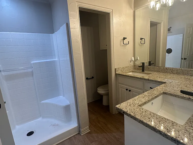 103 N Point Dr — Photo 12
