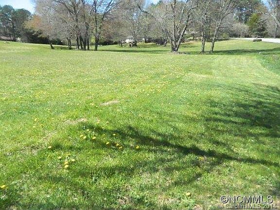 3rd image of 37-38 Kelly Ln
