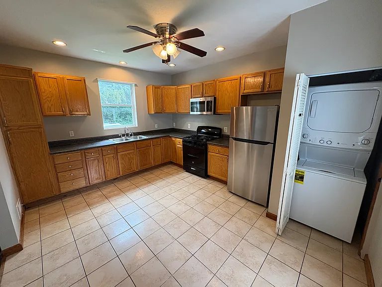 1726 Ridge Ave #2 — Photo 3