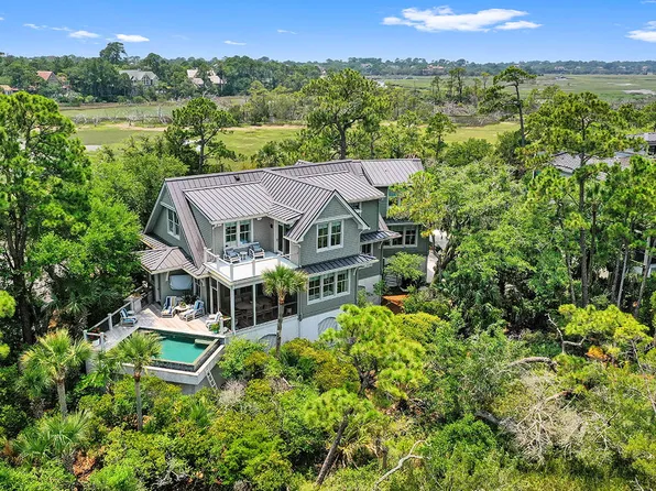 66 Falcon Point Rd, Johns Island, SC 29455