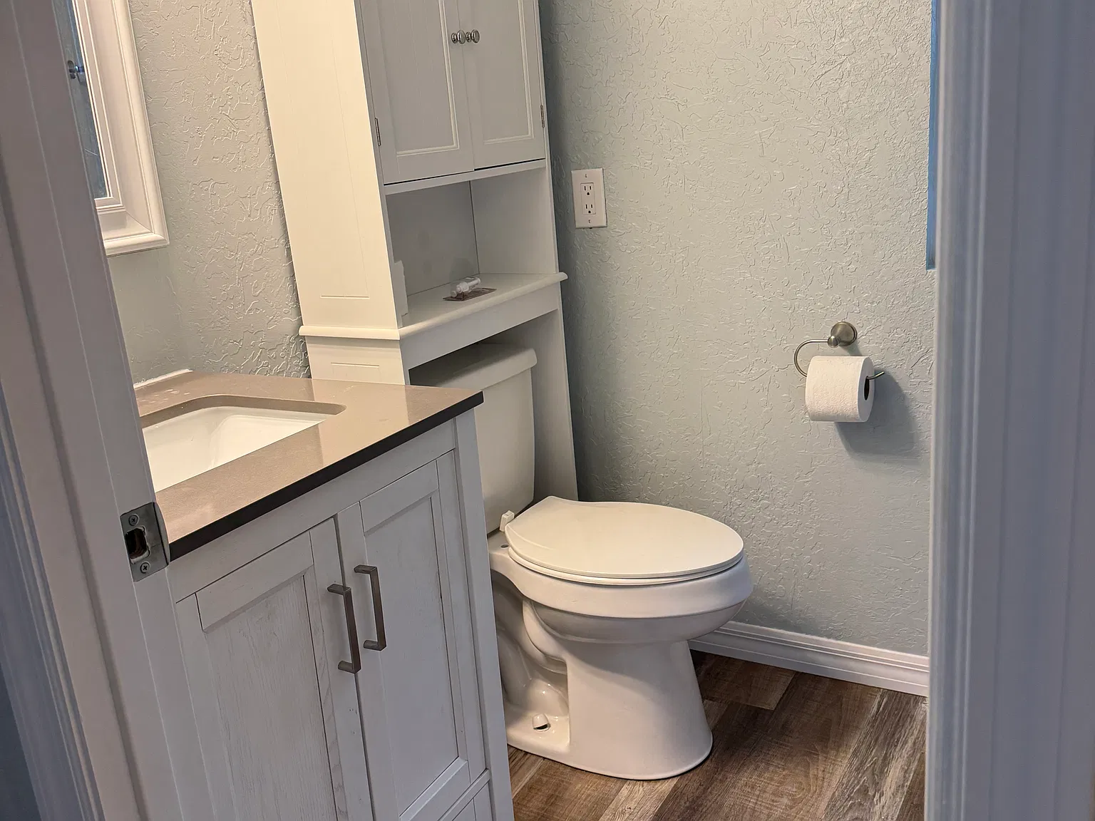 3 bed, 1000 sqft, $1,200 — Photo 3