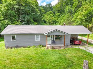 90 Trevor Ln, Burkesville, KY 42717