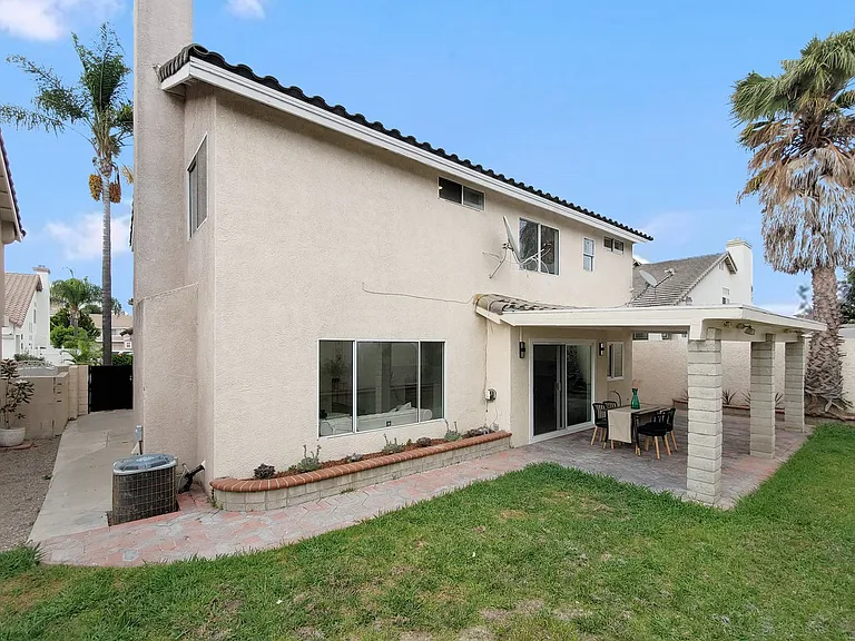 220 S Linhaven Cir — Photo 43