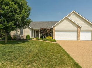 9 London Ct, O'Fallon, MO 63366