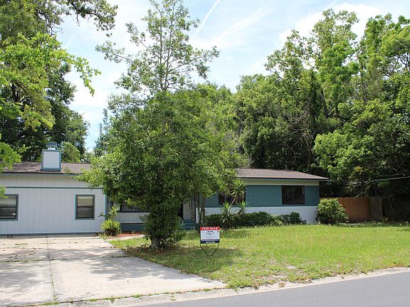 2nd image of 5520 Coppedge Ave