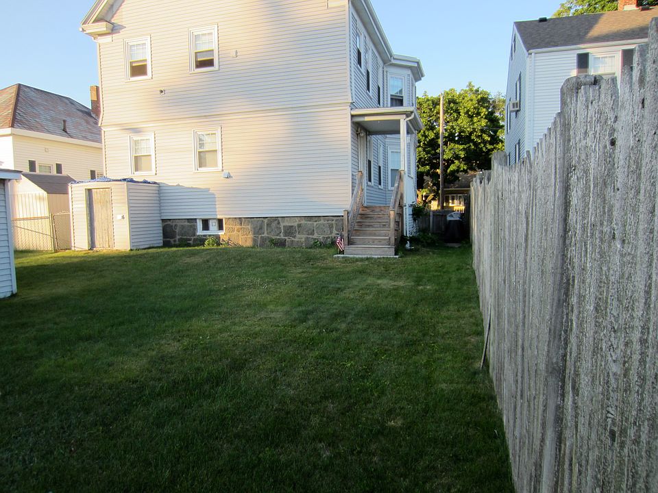 1st image of 10 Ethel Ave