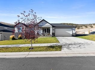 7361 N Pawnee Rd, Eagle Mountain, UT 84005