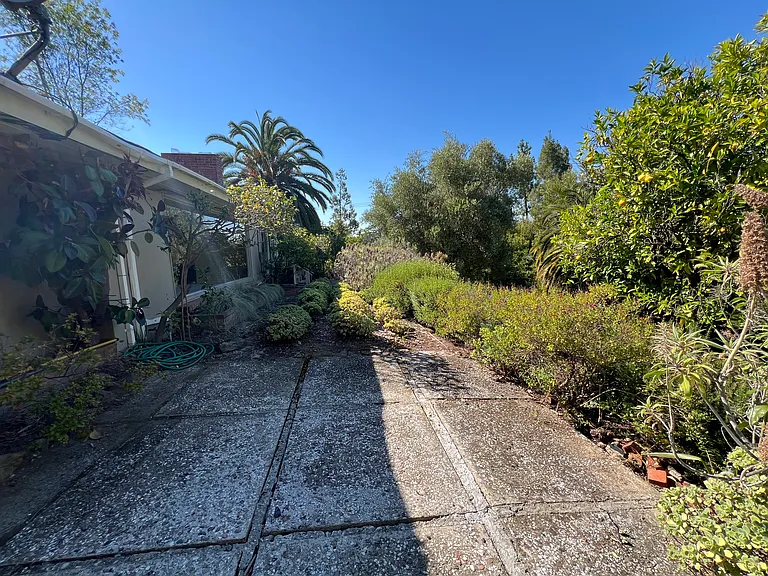 15330 Norton Rd — Photo 33