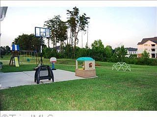 2nd image of 3016 Juniper Dr