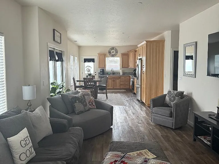 1257 Q St — Photo 3