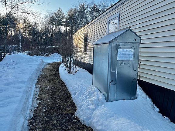 5th image of 35 Brownstone Lane