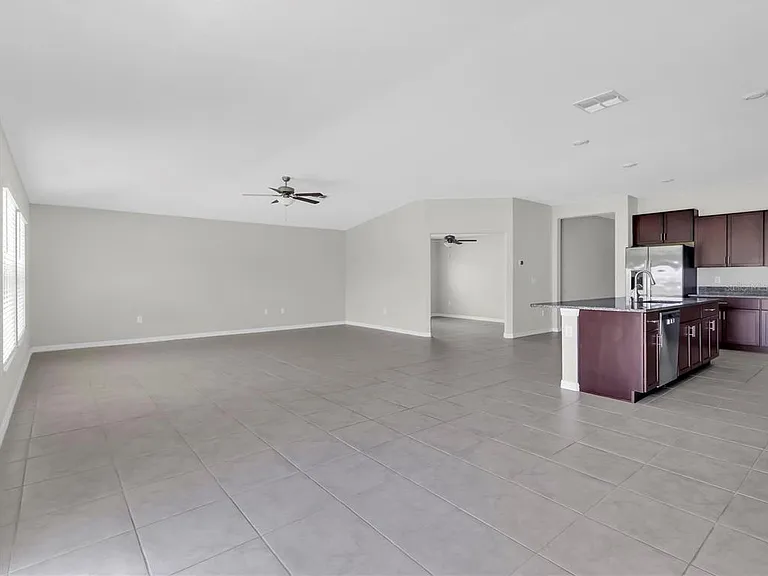 16568 Delia St — Photo 25