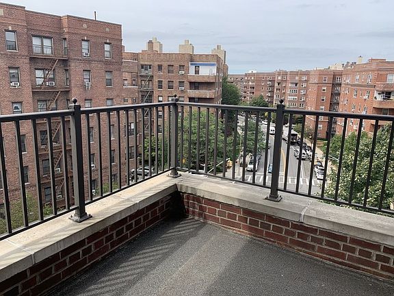 2nd image of 6939 Yellowstone Blvd APT 503