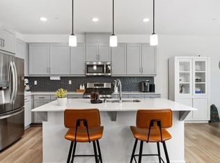 35254 Blossom Pl, Fallbrook, CA 92028