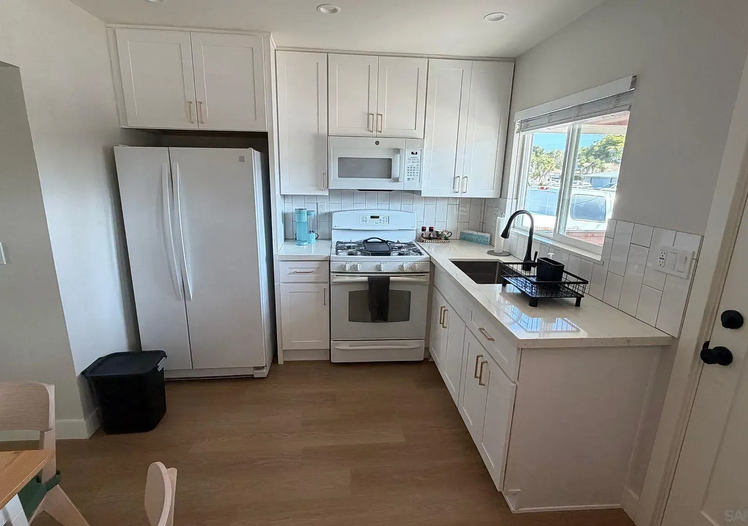 2 bed, 1.0 bath, 675 sqft, $4,000 — Photo 4
