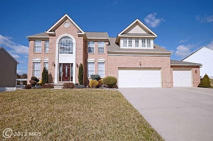 2nd image of 1408 Moonshadow Rd