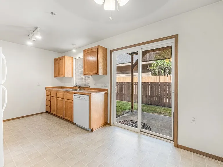 501 E Mullan Ave #3 — Photo 7